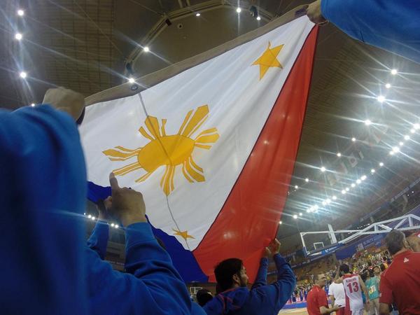 jutaca33's tweet photo. We beat China atin na ang spratly at panatag. #LabanPilipinas #puso #medal para sa bayan sakripisyo http://t.co/GcUu3CVPkm
