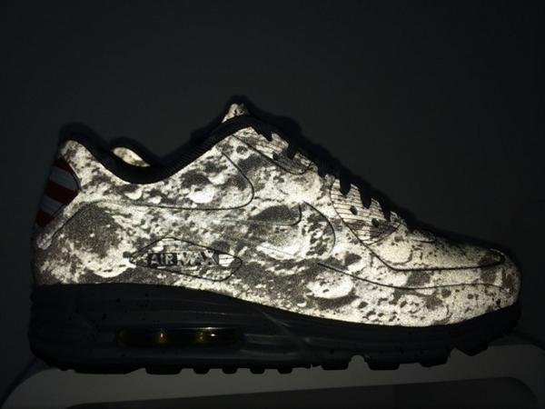 air max 90 lunar landing