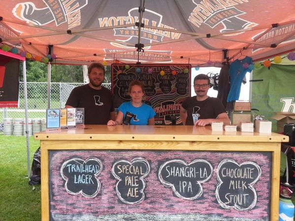 10 mins to showtime at Kitchener Ribfest and the crew is ready to pour some great beers to go with your saucy ribs!