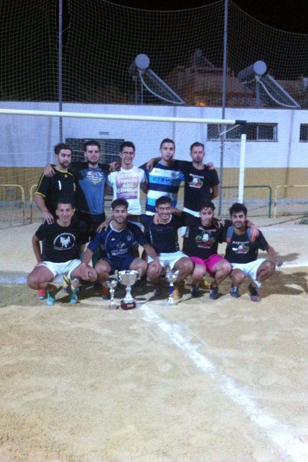 HMolares's tweet photo. Enhorabuena campeones!!👏⚽️⚽️ #mariscosrecio http://t.co/gUiji0MXXJ