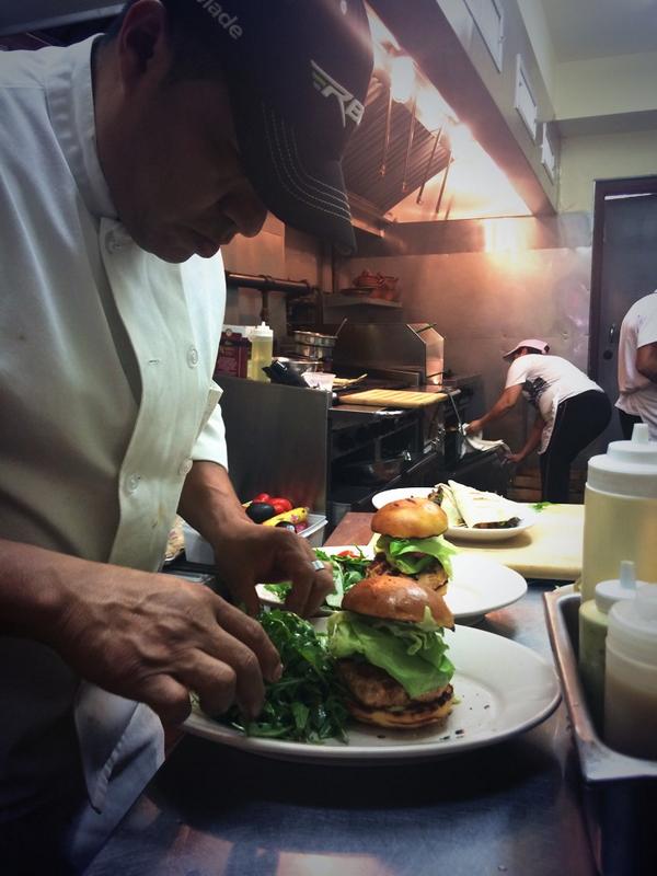 _Cascalote's tweet photo. Chef Julian is an artist http://t.co/Y8r80lR5vd