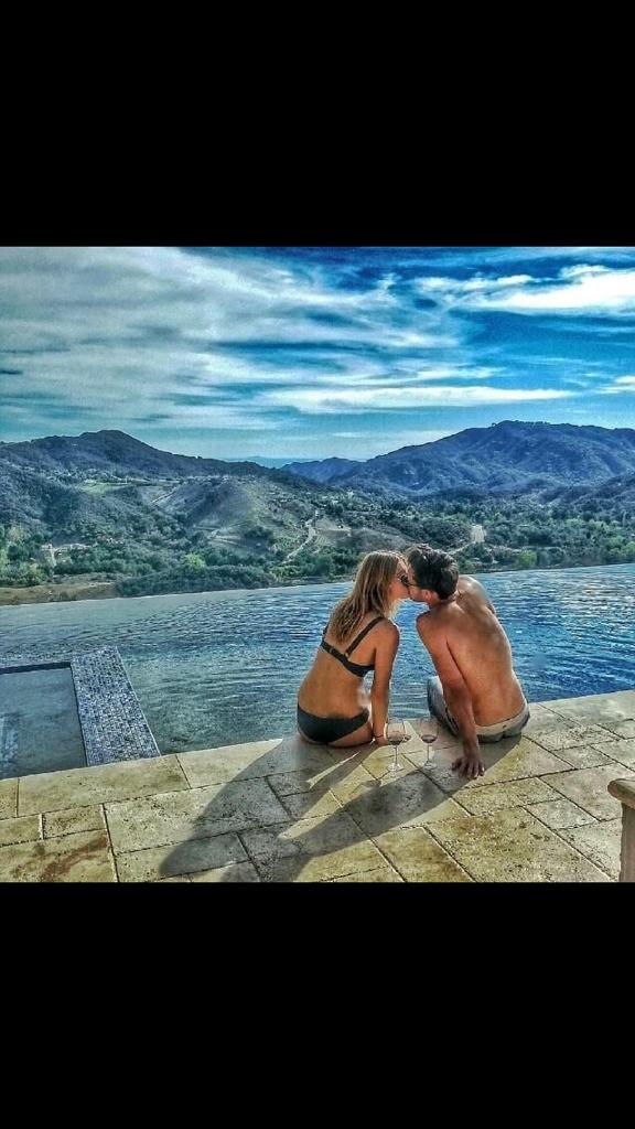 DateGoals tweet picture
