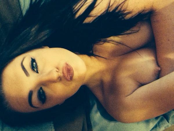 ILike_Nudez's tweet image. She's so bad😍🙌❤️😈