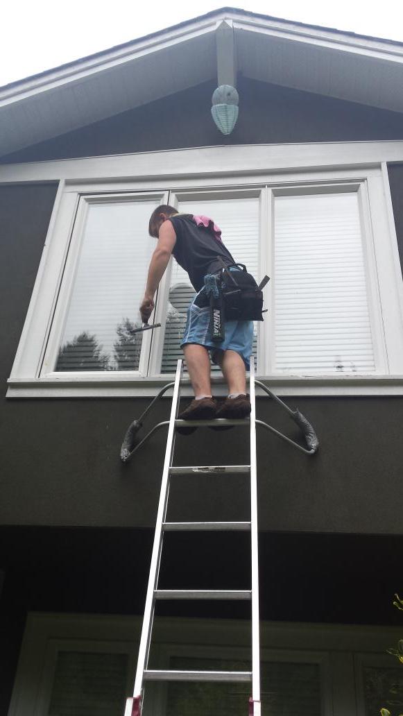 GC_Window_Clean's tweet image. Out in Cordova Bay!  #cleanwindows #yyj