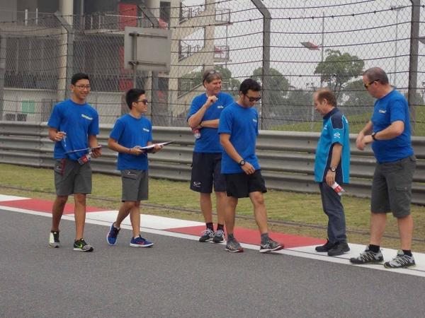 DarmaHutomo's tweet photo. track walk http://t.co/L1kIJS7vsQ