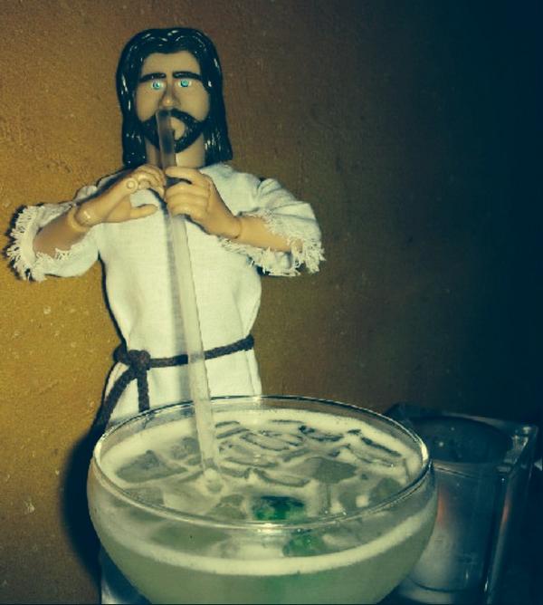 the_purps's tweet photo. I think we're gonna walk with Jesus today. #amen #holycocktails http://t.co/xM1abvjjb8