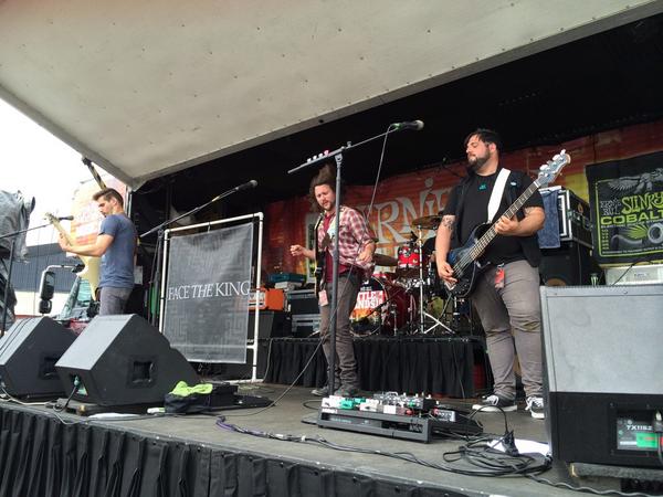 312style's tweet photo. Mid-Hair-Flip battle of the bands at @VansWarpedTour #warpedtour #WarpedTourChicago @IllinoisLottery #apmusicseries http://t.co/SR7aBPOJ1C