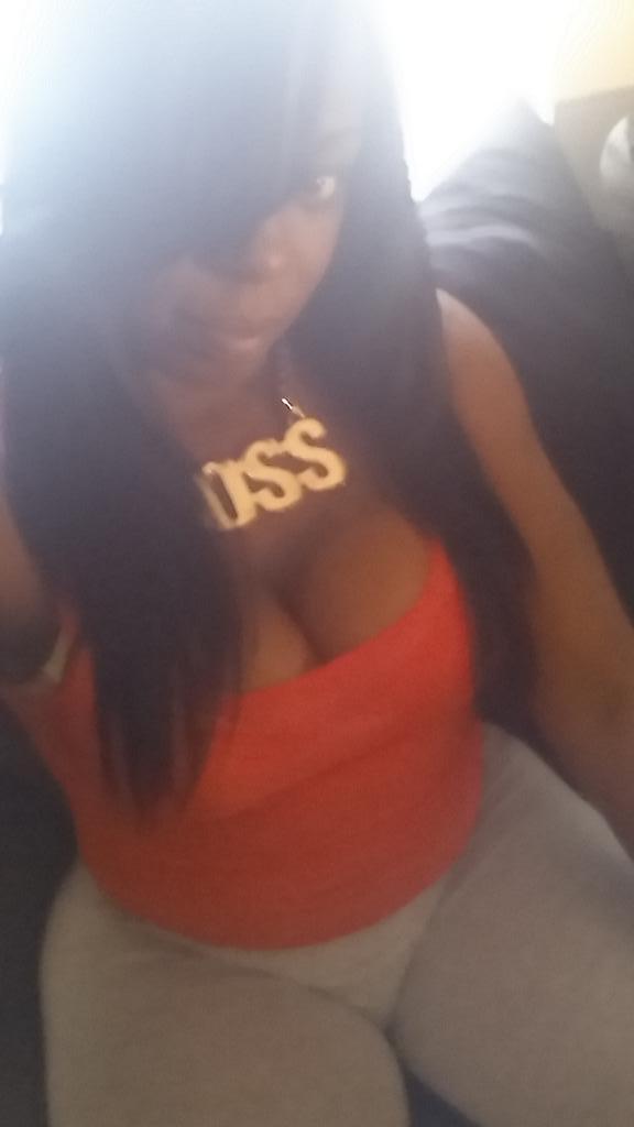 d_lswee's tweet photo. I'm bored wat city to visit http://t.co/7RGlaHOxZo