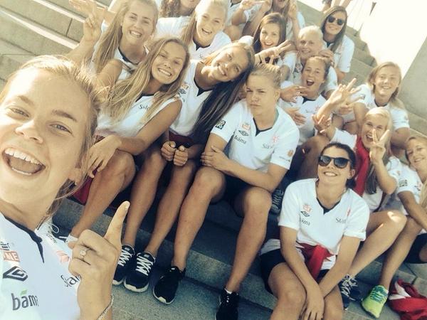 Tok en rolig tur til frognerparken med en rolig selfie #emj19 #nff #nice
