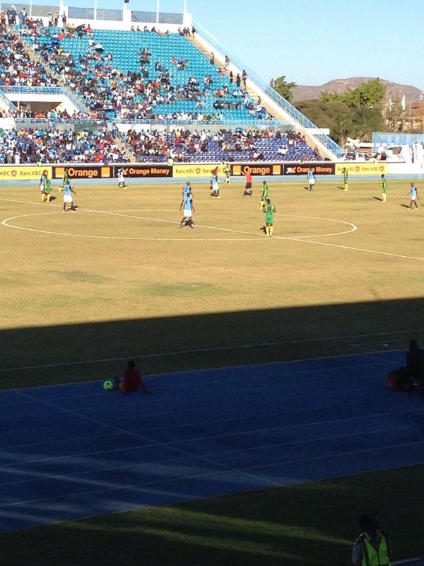 TomWerrett95's tweet photo. First of the 2 days off today, with the African cup of nations qualifier being the highlight! #LoveAfrica #Bots14 http://t.co/fSGQqXd36o