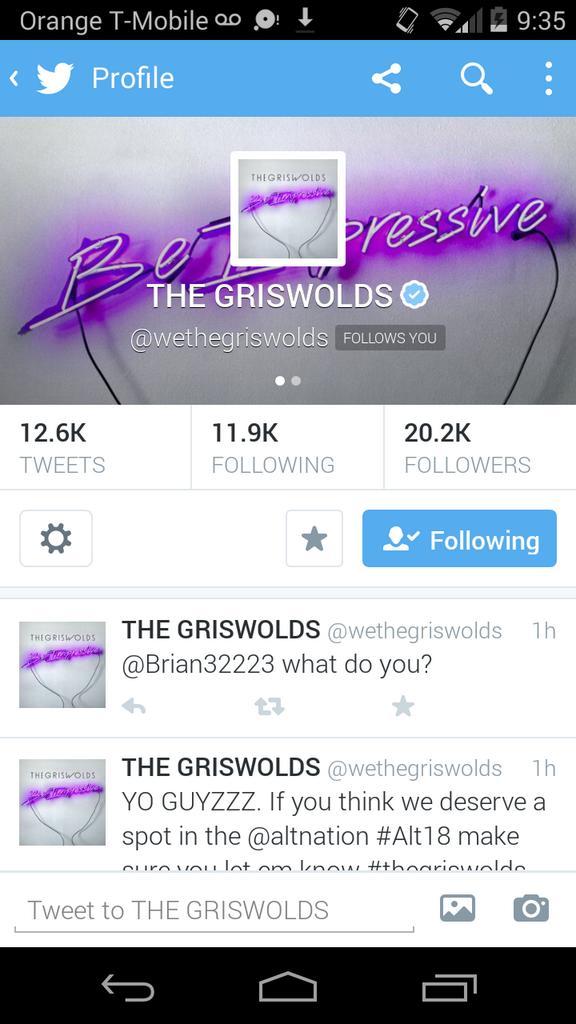 thezoedaniel's tweet image. THE DREAM OF 2012 HAS BEEN FULFILLED. "omj luckiest girl" I can die in happiness now. #favouriteband #muchhappy