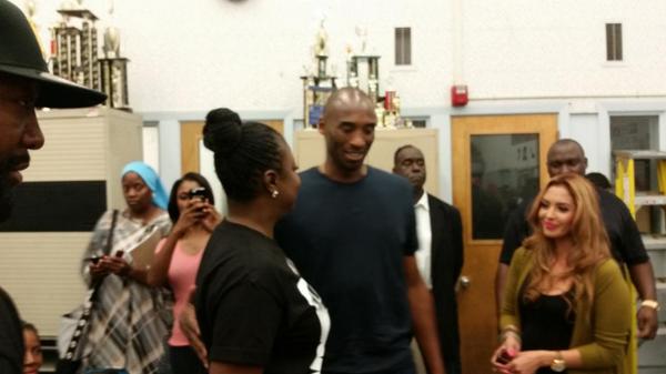 SybrinaFulton's tweet photo. Trayvon Martin peace walk &amp; talk w/@kobebryant...thanks for the support Kobe #weremembertrayvonmartin #westandwithLA http://t.co/cR05h1G1xo