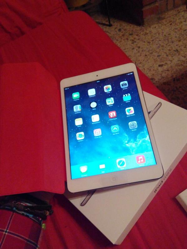 Merxediitas's tweet photo. autoregalo!!!  :) http://t.co/u7tbYlMES9
