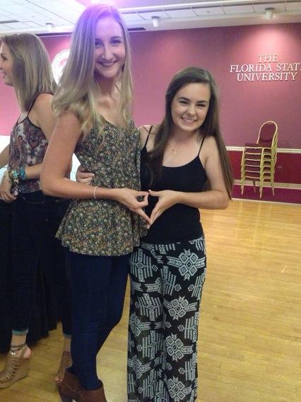 Mandi_AVPM's tweet photo. Love supporting our nphc friends at #summeroasis #panhelleniclove #whyfsuph http://t.co/hxVV93KRJu