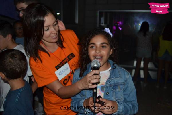 campamentoslc's tweet photo. KARAOKE TIME!!! http://t.co/IjAh6279lG