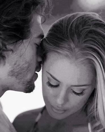 و جودي بخمر الريق إن حُرّم الخمر 🌸