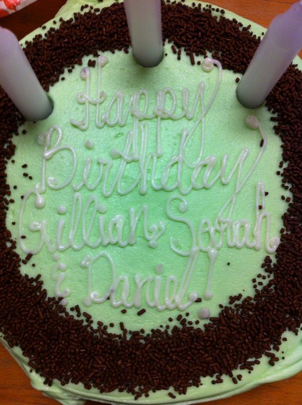 2 Inishmaan Aunties tweet media