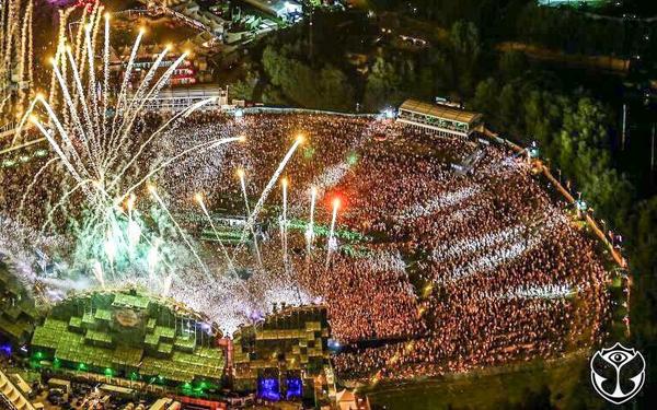 Resultado de imagen para hardwell tomorrowland