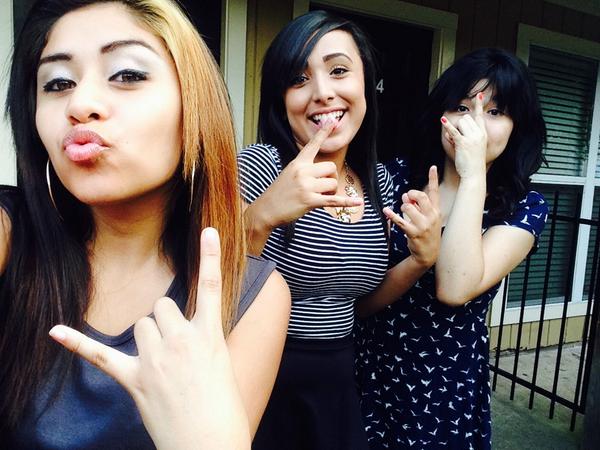 cbeltran273's tweet photo. My niggas 😎 http://t.co/AsJ2U1S8HP