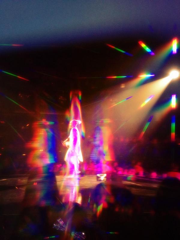 zolthebolt's tweet photo. @ferras thanks so much for a great set I loved every song. Can't wait to hear more from you. 😘🐯 http://t.co/vb40i1NLqx