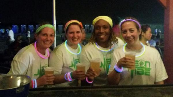 mix2grey's tweet photo. Much deserved post run beverage #aviatorsports #neonvibe http://t.co/u2SKo82YKt