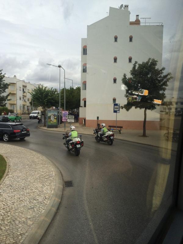 lukemuller_'s tweet image. We got a police escort to the airport! #IsraeliOnBoard #StoppingTraffic