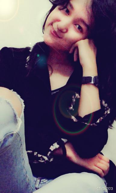 PsRikaa's tweet photo. only me http://t.co/60G4h0M6wj