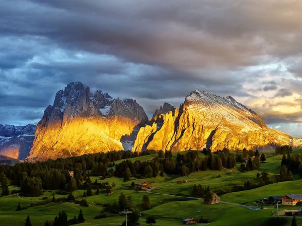 #Dolomite #Mountains, #Italy. Photograph by Dick Pitini. #thovesin #travel  #dolomitemountains #world #heritage #life