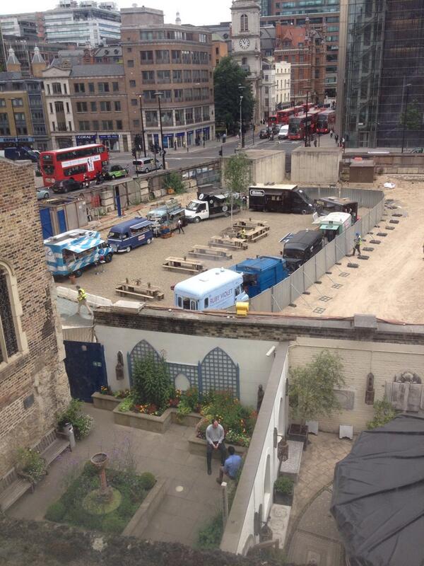 WelshCarty's tweet image. Pop up food stalls @ 100 bishopsgate, think I need to try some ...