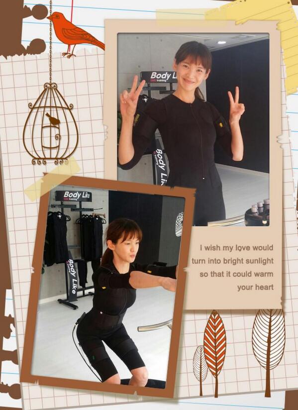 요즘  요운동에 푹 빠져있어요..EMS라는 운동인데..20분만해도  서너시간의 운동효과가 있다는..3번째수업~~ 땀 뻘뻘~짧은시간대비 큰효과~~완전 강추강추..운동에  많은시간을 투자하실수없는분들께  강추해용