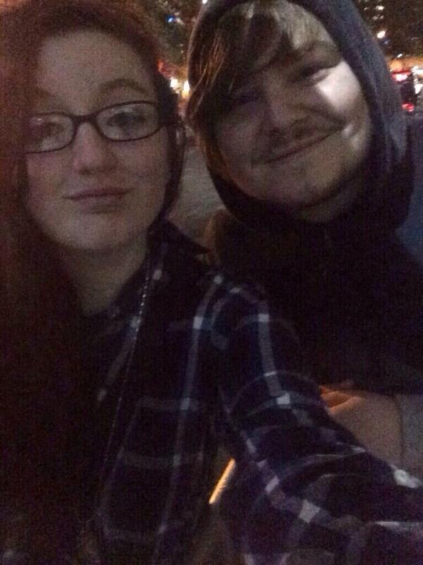 BandGoals's tweet image. @/victoriaydg with @/aaronpauley