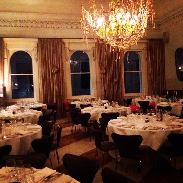 Boozy_Suzy's tweet photo. Fullhouse tonight for the new vintage release @10XTractor dinner @StokehouseCity http://t.co/FcKx1Cq1lu