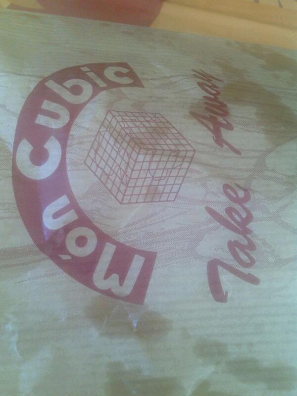 ugarrio's tweet photo. Desayuno con los cubis de toda la vida @RebeccaBG10 http://t.co/6WiWczFzA4