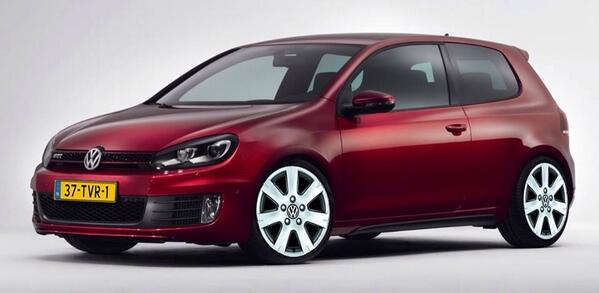 BandenGroep's tweet photo. OPRUIMING: Originele VW Vitus 15" wielen. Informeer naar onze actieprijs: 0595-551877 #vw #golf #caddy #velg #15inch http://t.co/qdUOFDOGw5