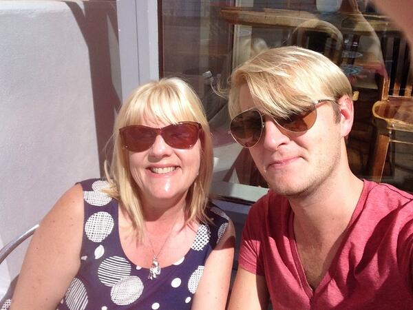 Jonoastley's tweet photo. Cappuccino in the sun @Astleyann #lovesidmouth http://t.co/8NIlxL3q7V