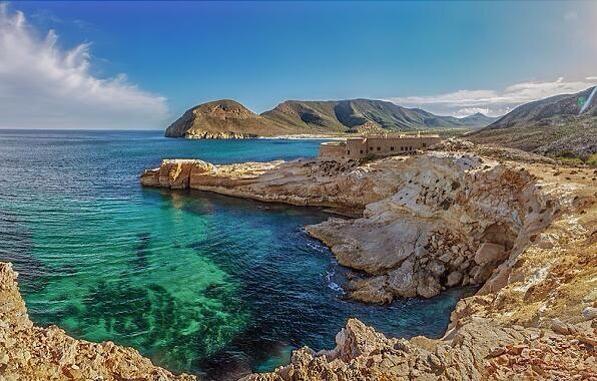 AlmeriaOfficial's tweet photo. Cuando hablan de paraíso, yo pienso en Almería... http://t.co/z6GtSN4iez