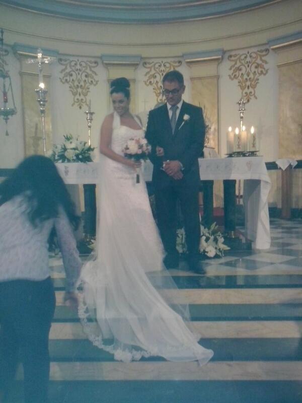 anayeca63's tweet photo. Novia guapa me lo pase genial felicidafes juan y tania http://t.co/SlFAjPKaen