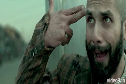 minhaz_iam's tweet image. @shahidkapoor #AmazingExpression bro
Lost of love bro..Allah bless you Always :)