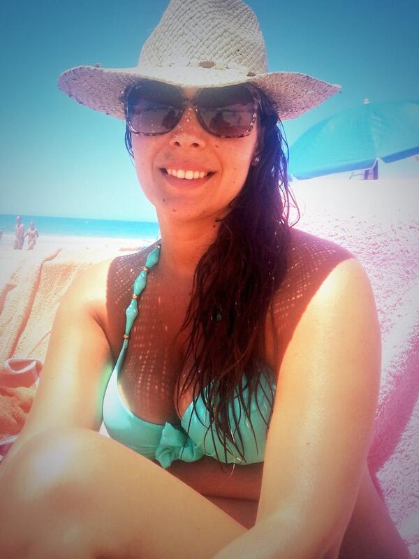 RemediosFuenvaz's tweet photo. Un poquito de playa q ya toca!!! http://t.co/12yKnVZtnH