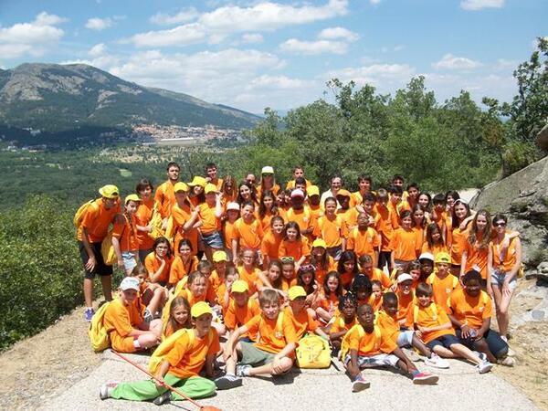 juvycultura's tweet photo. ¡Primera semana en nuestro Campamento Internacional en S.L. de El Escorial! ¡No te lo pierdas! http://t.co/WtYDoMLFRn http://t.co/EHwFrG3R0G
