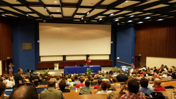 OpenSCompany's tweet photo. Grand amphi rempli pour Richard Stallman père du logiciel libre #rmll2014 http://t.co/myTSprNLuC