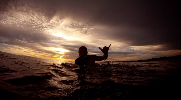photobeachapp's tweet photo. A perfect day for #surfing! Let's ride the waves! #surf #surfer #HappyTuesday http://t.co/XH6gwj7nIU
