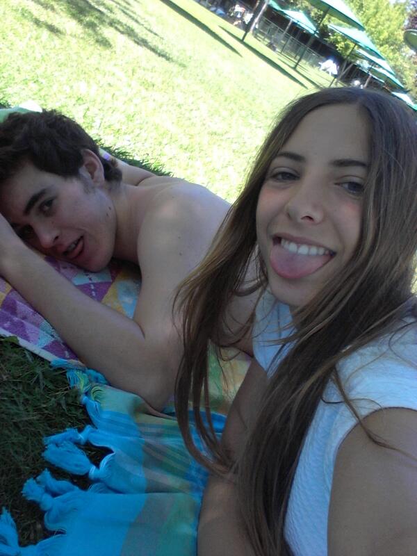 anapocost's tweet photo. 1 añito con el mejor de todos, te quiero♥ http://t.co/g0EnYQFLN6