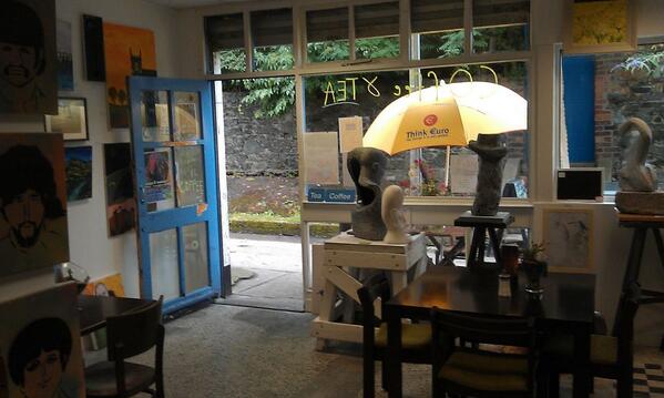 PreludeArts's tweet photo. It might not be the best outside, but in prelude the atmosphere couldn't be better #happy #Bray #greatcoffee http://t.co/kvCGuP2UyL