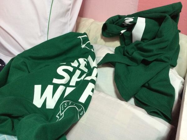 ItsACsLife's tweet photo. So today i passed my requirements and................. #UAAPready #OutfitOfTheCentury #Napagkaharot http://t.co/khK7dNq9op