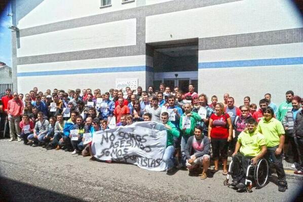 comandoracing's tweet photo. Que se note quien #DefiendeLosRallyes ... todos juntos podemos!! http://t.co/6dpLiqTSZU