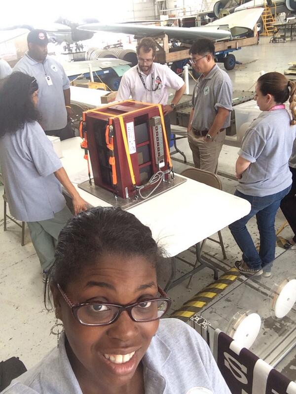 TSUMurep's tweet photo. Hardware review #defygravity #NASADiversity http://t.co/1nU6drE4Aa