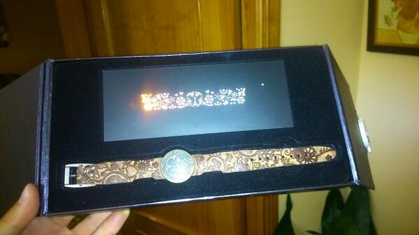 Ernestitoito's tweet photo. Pulsera de...:
17 días ... #tomorrowland2014 !!
17 days .... #Tomorrowland 
#crazyy #dalee #cosadelocos http://t.co/aG9EA6vXPO