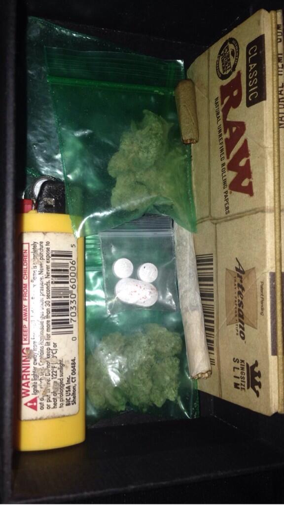 oscarmolina2016's tweet image. #TrippyKit  🔥💨👀👅⚠️⚠️⚠️@PornMarijuana