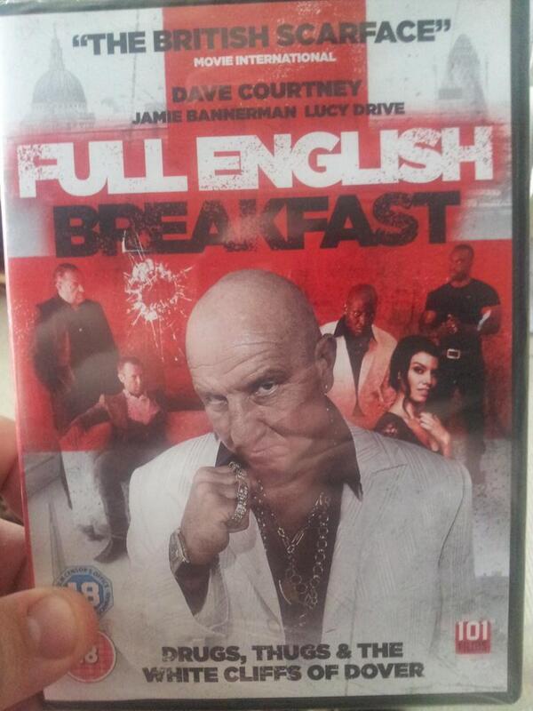 supermarky30's tweet photo. @Courtney_OBE  look what i just bought http://t.co/coY3PQDqql